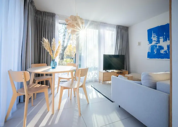 Apartament w willi z ogrodem SurfingBird Dźwirzyno